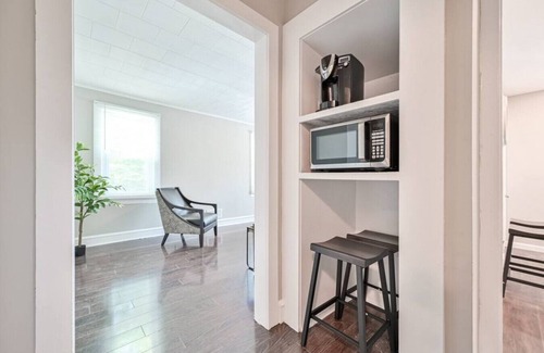 Somers Point Condo | After-Dune Delight: Family-Friendly Retreat with Breakfast