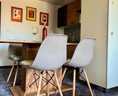 Vinne Apartment | Exceptional 659 Apartments with Pool and Pet-Friendly Perks