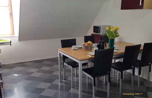Volkach Apartment | Spacious Apartment for 5 with Kitchen & Breakfast Included