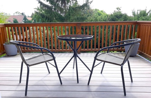 Bernau bei Berlin Apartment | Relax Apartment: Family-Friendly Stay in Peaceful Setting