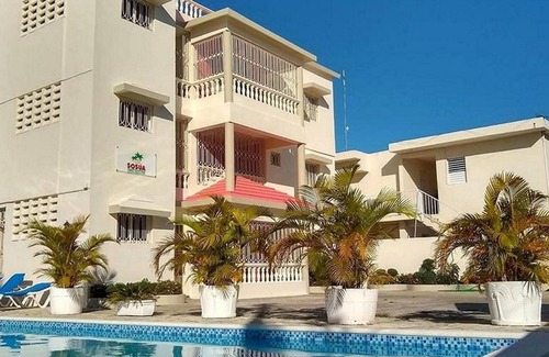 La Esplanada Apartment | Spacious 6BD Condo with Pool, Oceanfront Views & More