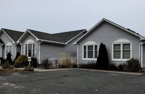 Sagamore House | Discover a Cozy Cape Cod Villa with Pool and Spa Amenities
