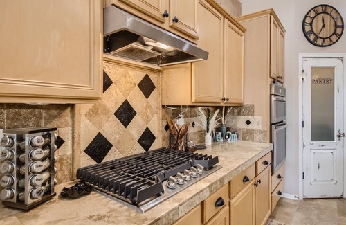 Adobe Hills House | Exquisite 6BR Oasis with Heated Pool, Spa & Ocean View