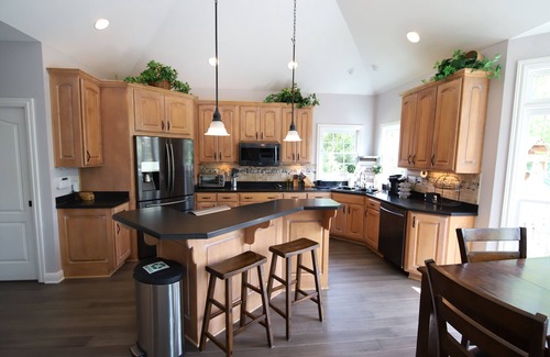 Crestwood House | Spacious Crestwood Home with Pool & Ocean View for 14