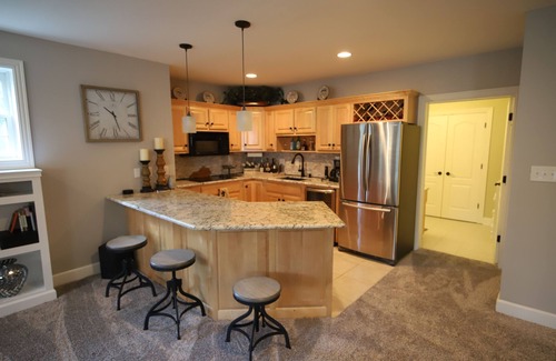 Crestwood House | Spacious Crestwood Home with Pool & Ocean View for 14