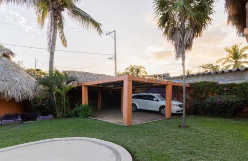 Acapulco House | Elegant 6BR Casa de lujo with Pool in Pie de la Cuesta