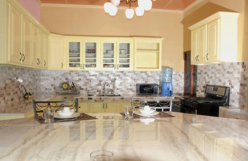 Runaway Bay Villa | Inviting Villa in Runaway Bay with Pool and Ocean Views