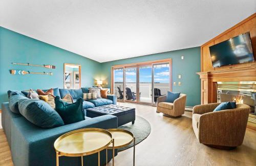 Prudenville House | Beautiful Houghton Lake House with Pool and Hot Tub