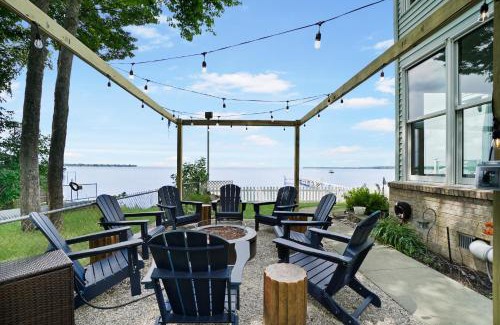 Prudenville House | Beautiful Houghton Lake House with Pool and Hot Tub