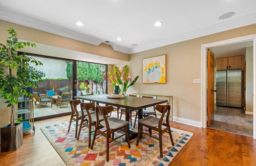 Pico - Robertson House | Impressive 6BR Villa with Pool & Jacuzzi near Rodeo Drive