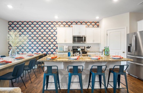 Charlotte House | Family-Friendly 5bd Retreat with Pool & Games Near UNCC