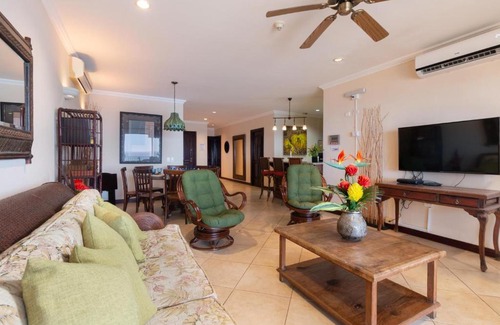 Playa Flamingo House | Ocean-View 3BD Suite with Pool & Family-Friendly Amenities
