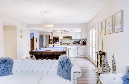 Paradise Villa | Elegant 6x3 Villa with Heated Pool, Spa & Outdoor Kitchen