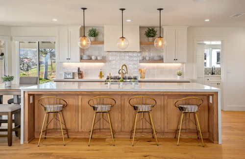 Paso Robles House | Modern Farmhouse Retreat with Pool & Vineyard Views