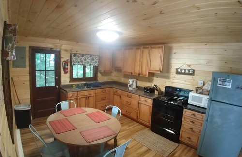 Chestertown Cottage | Family-Friendly Adirondack Cottages with Lake Views