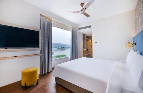 Amer Fort Road Hotel | Top-Rated 7 Apple Hotel Jal Mahal with Family-Friendly Amenities