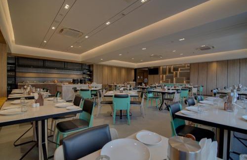 Tonk Road Hotel | Convenient Stay at 7 Apple Hotel, Pratap Nagar, Jaipur