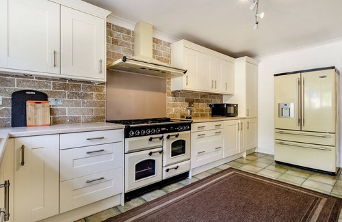 Fawkham Cottage | Relaxing Retreat Near London with Pet-Friendly Amenities