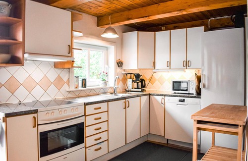 Orkelljunga House | Discover 7 Bedroom Retreat in Örkelljunga with Spa & Pool