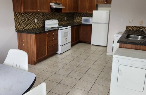 East Credit House | 7 Bedroom Detached House with huge backyard in the Heart of Mississauga!