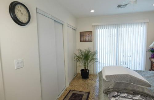 Paradise House | 7 bedroom home with fenced yard