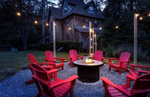 Fleischmanns House | 7-bedroom Mountain Mansion of Belleayre! + POOL, SAUNA, GAME ROOM, AC and MORE
