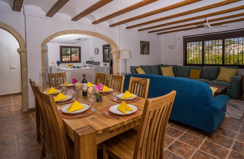 Javea Villa | Exceptional 7 Bedroom Villa in Javea Old Town with Pool