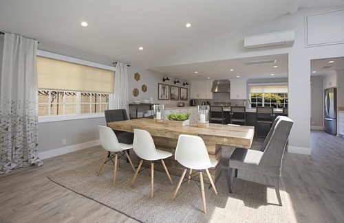 Village of La Jolla House | Exquisite 7 Bedroom Retreat with Ocean Views & Family Perks