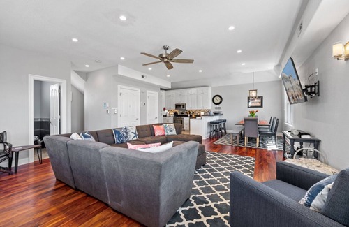 Northeast Virginia Beach House | Beachside Retreat: 7 Beds, Bikes & Pool Access Await!