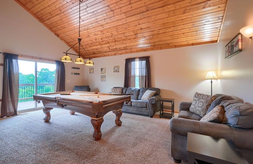 Rockbridge Cabin | Stay at 7 BR Pool Lodge Near Cantwell Cliffs - Rated 10/10!