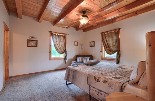 Rockbridge Cabin | Stay at 7 BR Pool Lodge Near Cantwell Cliffs - Rated 10/10!