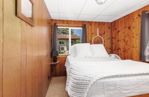 Chippewa Lake House | Cozy Cabins on Chippewa Lake with Ocean View Amenities