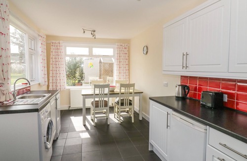 Powfoot Cottage | Pet-Friendly Retreat with Garden in Annan - 7 CUMMERTREES