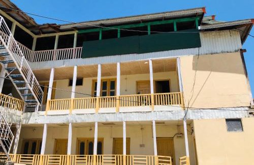 Kel House | 7 Heavens Guest House & Restaurant Kel Neelum valley