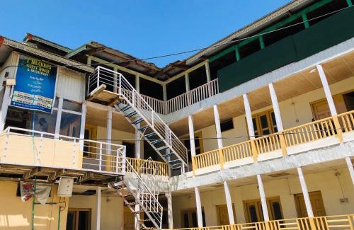 Kel House | 7 Heavens Guest House & Restaurant Kel Neelum valley