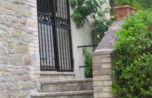 Assisi House | Enchanting Antique Stone House with Private Pool Near Assisi