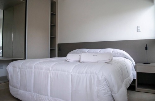 Villa San Lorenzo Bed & Breakfast | Relax at 7 Lunas de San Lorenzo with Pool & Spa Amenities