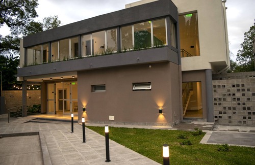 Villa San Lorenzo Bed & Breakfast | Relax at 7 Lunas de San Lorenzo with Pool & Spa Amenities