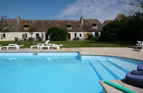 Boisse Cottage | Romantic Gites for Couples: Relax with Pool & Spa Amenities