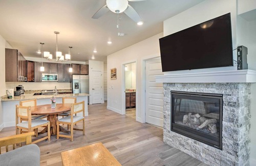 Lakeside Village Condo | Top-Rated Keystone Condo with Balcony Near Hiking Trails