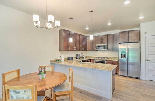 Lakeside Village Condo | Top-Rated Keystone Condo with Balcony Near Hiking Trails