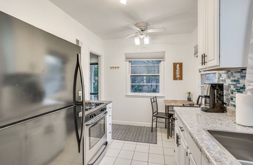 Richfield House | 7 Mi to Downtown Minneapolis: Home w/Fire Pit!