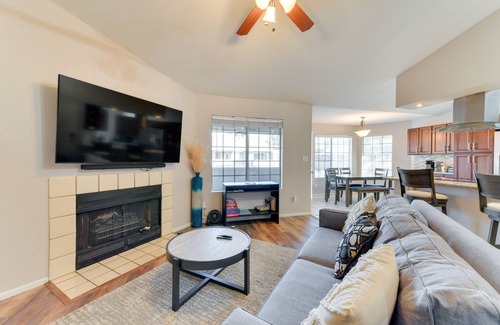 Chandler Condo | Pet-Friendly Condo with Pool Near Downtown Chandler
