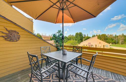 Harbor Springs Apartment | 7 Mi to Dwtn - Family Condo in Harbor Springs!