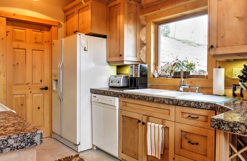 Granby Cabin | Idyllic Granby Cabin with Mountain Views & Relaxing Hot Tub
