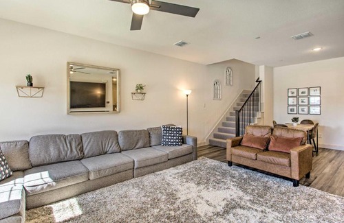 Frisco House | Family Townhome Just 7 Mi from Lewisville Lake - Rated 10/10