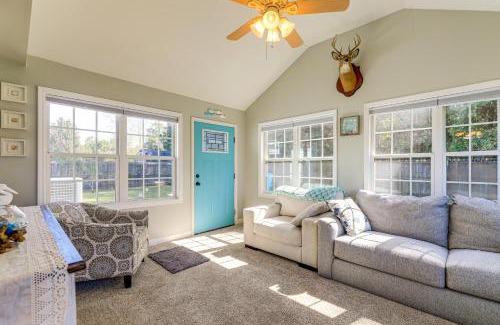 Hubert House | 7 Mi to Swansboro Boardwalk Hubert Rental with Yard