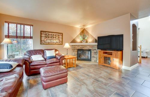 Northwest Reno House | 7 Miles to Downtown Reno with Hot Tub Cozy Getaway