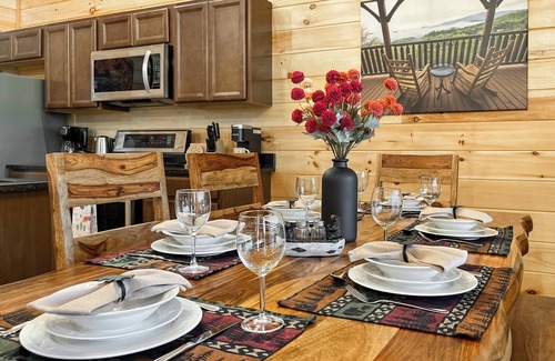 White Oak Lodge Cabin | Escape to Family Fun and Relaxation at Our Cabin Resort