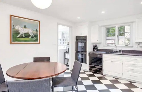 Madison House | Idyllic 4 Bedroom Home: Steps from the Ocean & Pool Access